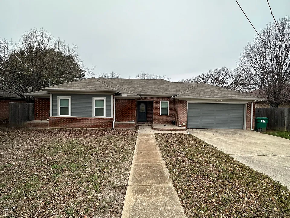 809 Audra Ln