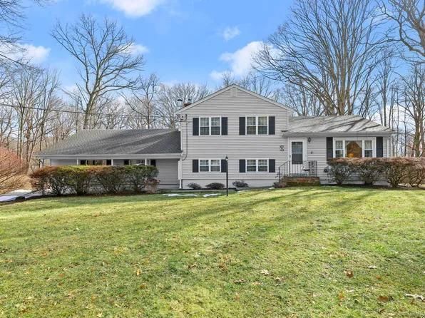 11 Driftwood Lane, Norwalk, CT 06850