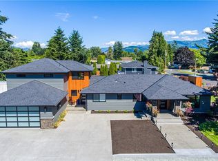 20425 Revilo Dr, Burlington, WA 98233