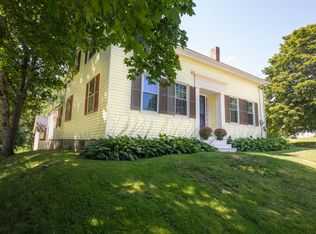 31 Commercial St, Winterport, ME 04496