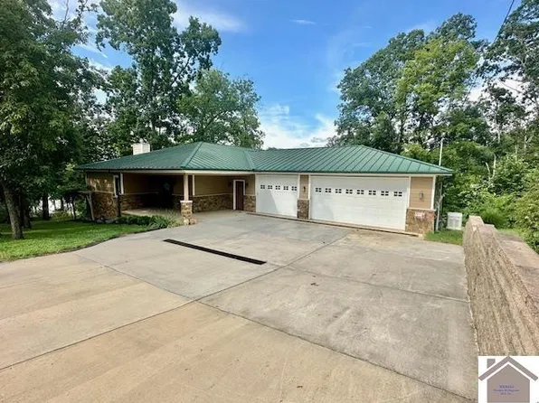 44 Sunset Ln, Gilbertsville, KY 42044