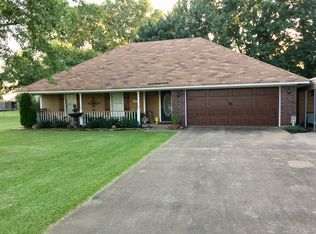 126 Robin Ln, Bossier City, LA 71111