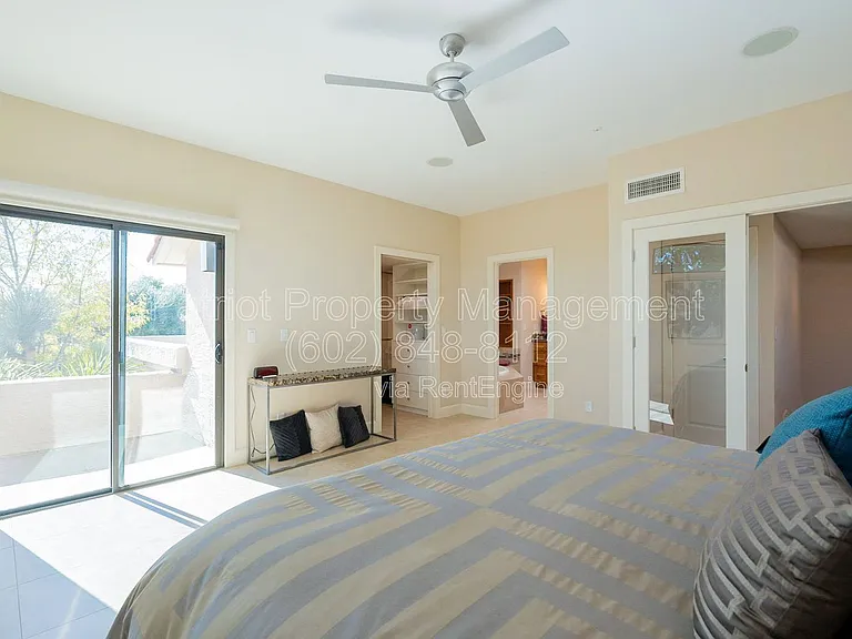 10640 E Vogel Ave — Photo 25