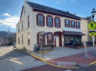 328 Main St FLOOR 2, Emmaus, PA 18049