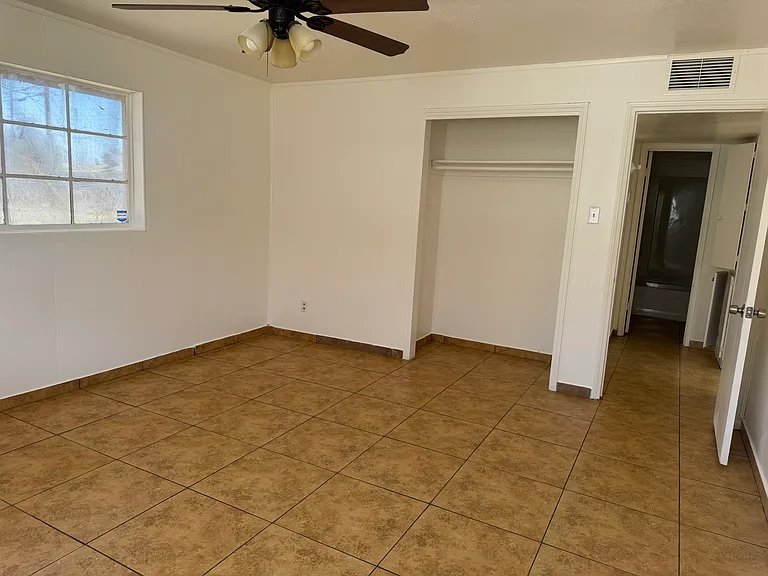 4509 N 30th Ave — Photo 10