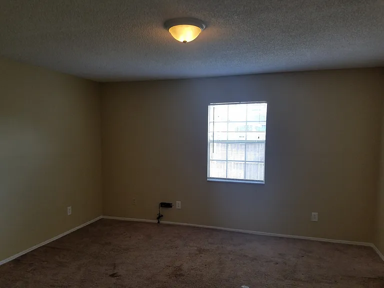 168 Rebecca Dr NE — Photo 6