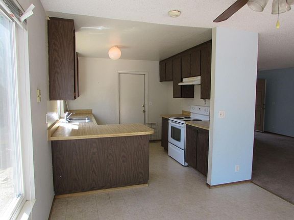2nd image of 415 Calle Asta