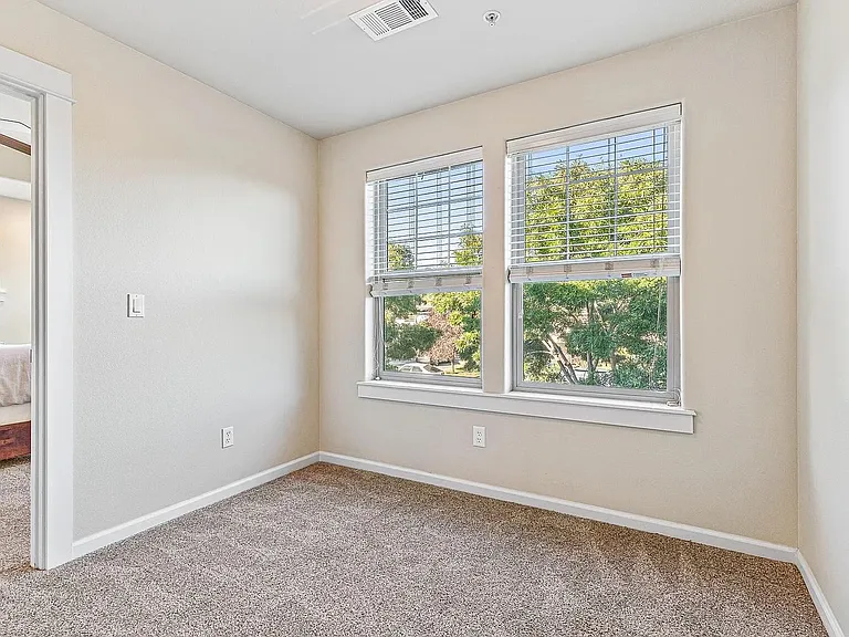 Master Bedroom Bonus Room for office or sitting area