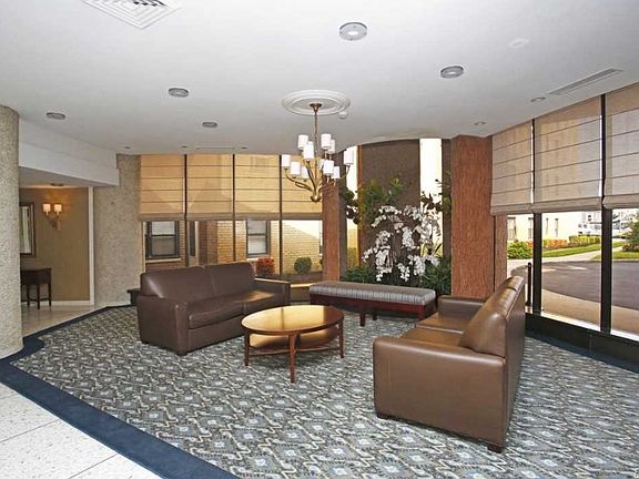 3rd image of 860 E Broadway APT 7E