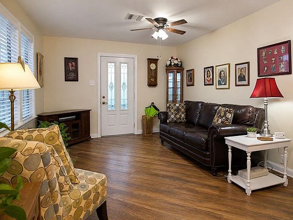 4th image of 712 Cathy Ave
