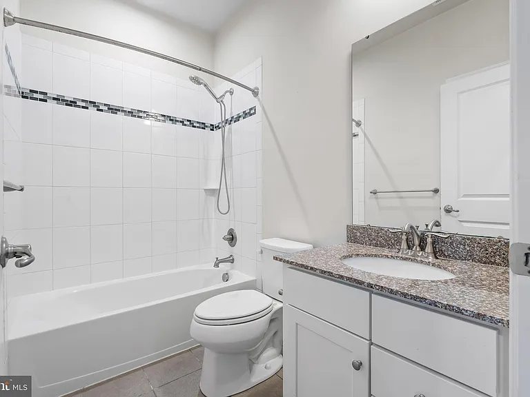 2657 Richmond Way — Photo 34