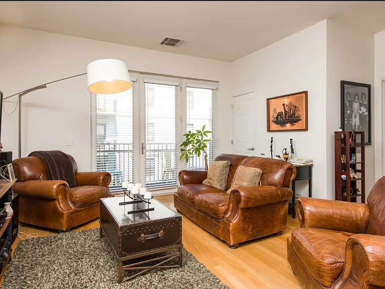 1200 Grand St #525 — Photo 1