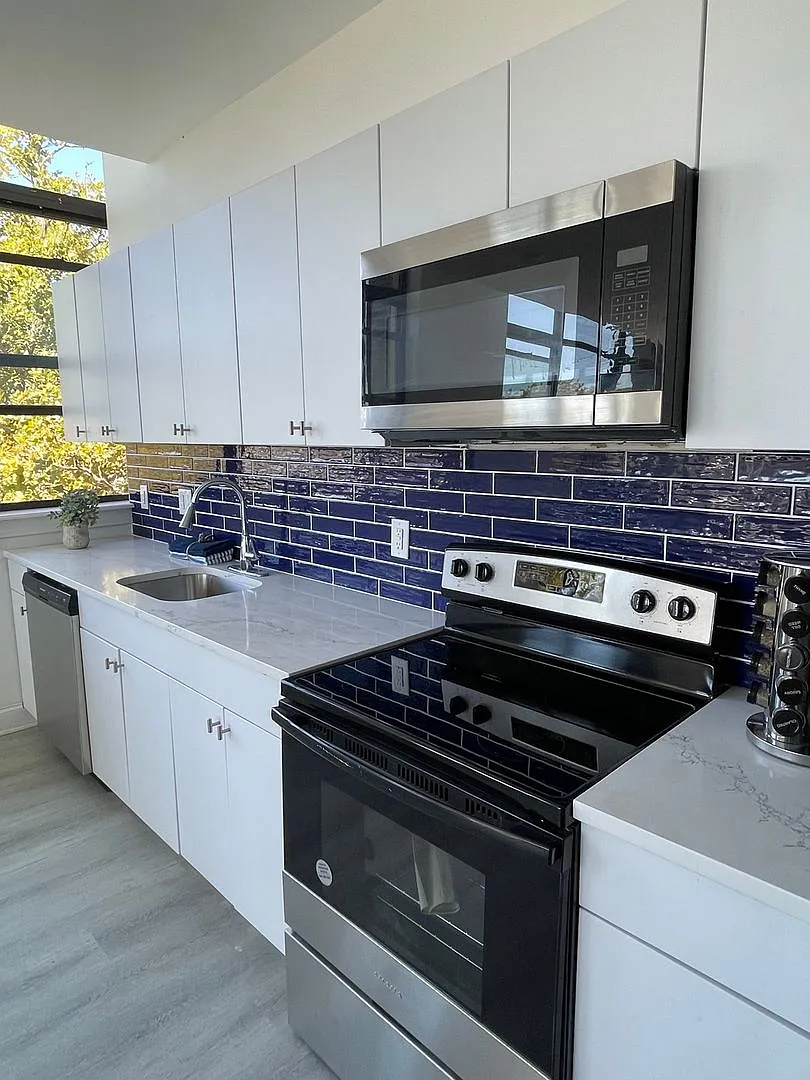 1600 West Hunting Park - Residential — Photo 4