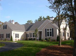 8 Cranberry Run Rd E, Falmouth, MA 02635
