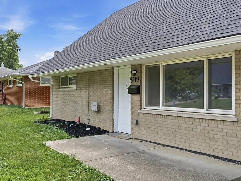 5119 Pepper Dr — Photo 2