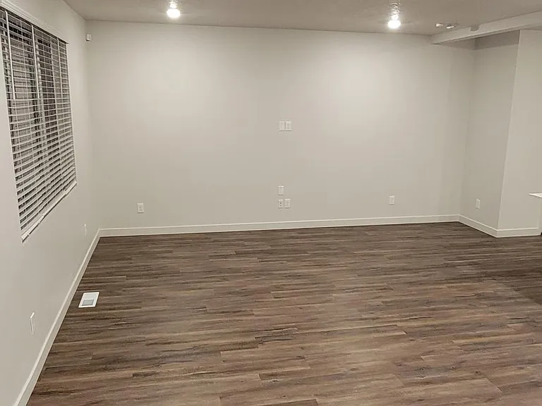 2109 N Chianti St — Photo 14