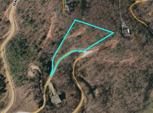 27 Magnolia Ln, Franklin, NC 28734