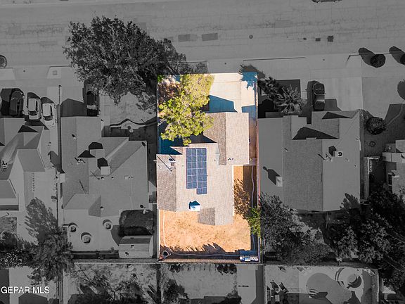 3rd image of 11364 Crater Lake Ave