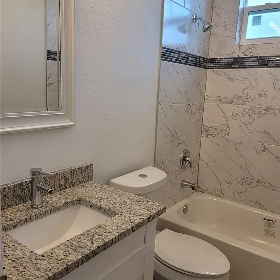 684 Thomas Sherwin Ave S — Photo 10