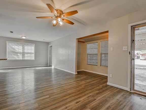 2nd image of 4817 45th St
