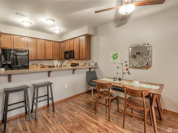 5th image of 114 61st Pl SE