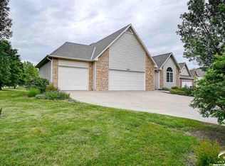 3214 Calvin Dr, Lawrence, KS 66049