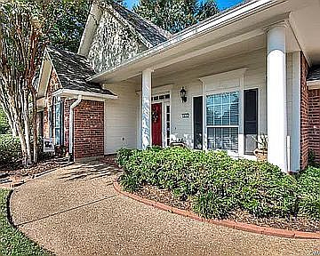 2nd image of 410 Country Club Dr