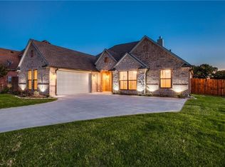1310 Miles Ct, Ennis, TX 75119