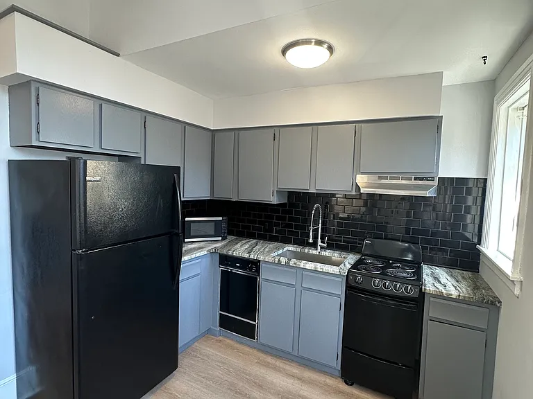 1211 Delaware Ave #203 — Photo 12