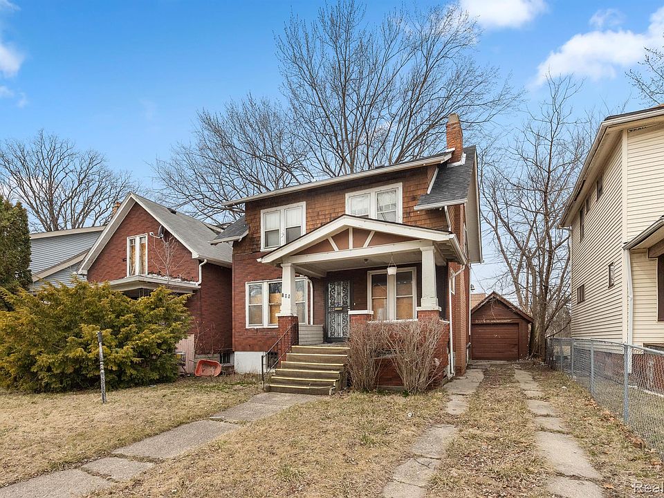 1st image of 194 Louise St