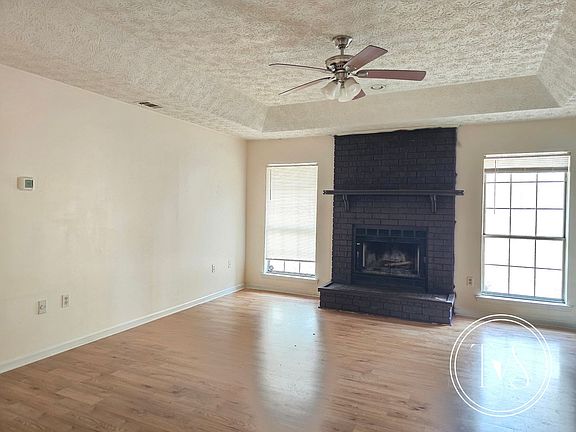 3rd image of 613 Ryan Ln