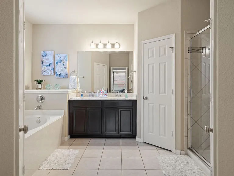 9131 Basin Ridge Ln — Photo 12