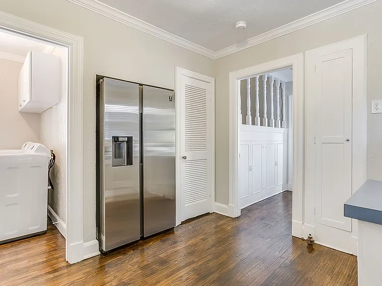 3257 Greene Ave #FULL — Photo 10