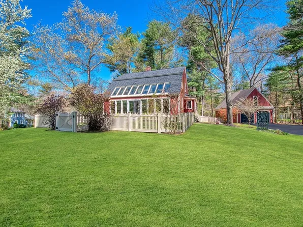 305 Forest St, Bridgewater, MA 02324