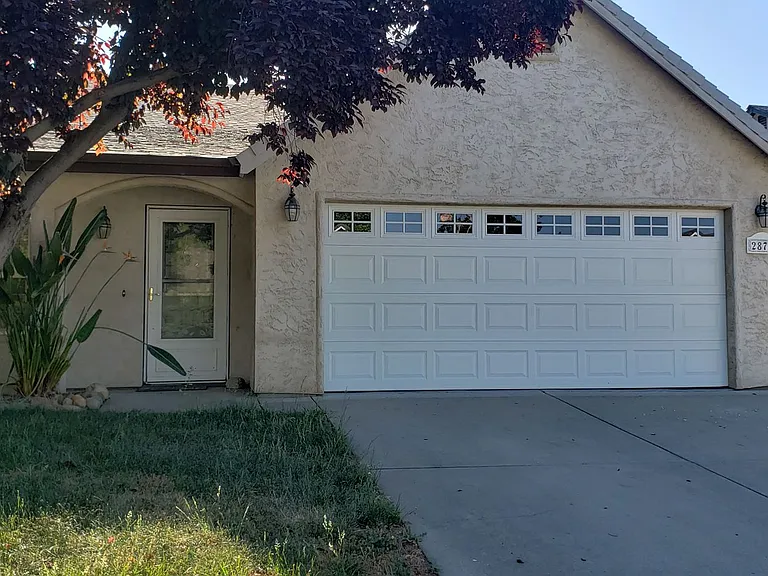 2876 Upland Dr — Photo 1