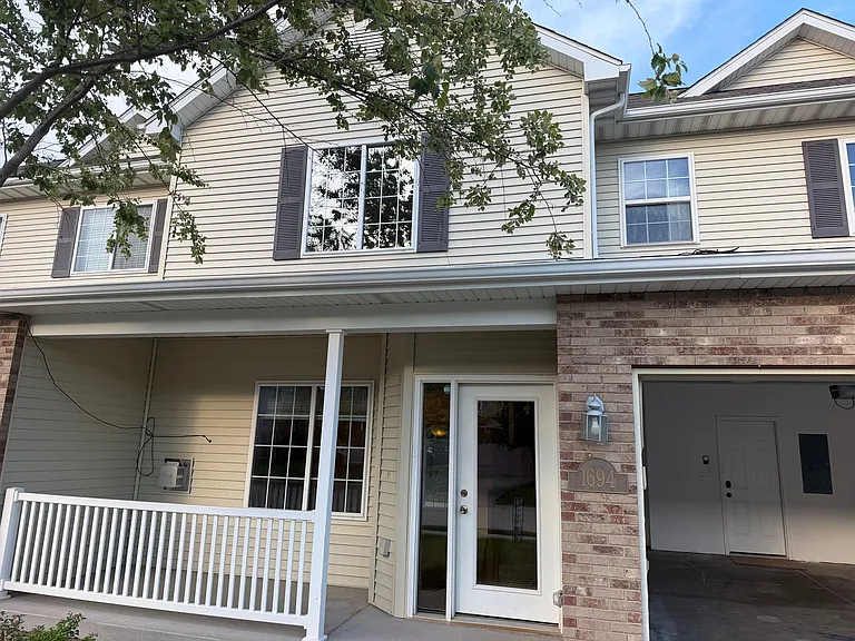 1694 Burr Dr — Photo 17