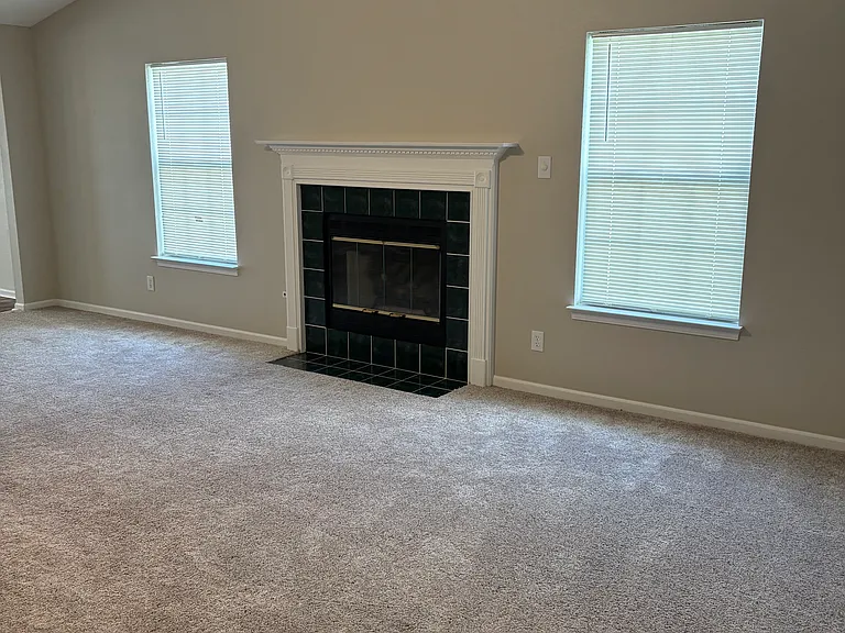 12191 Doncaster Ct — Photo 5