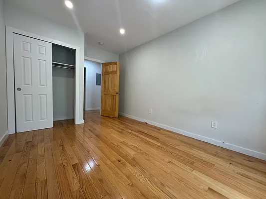 Rented by Sovereign Associates | media 8