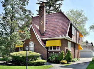 1517 S Prospect Ave, Park Ridge, IL 60068