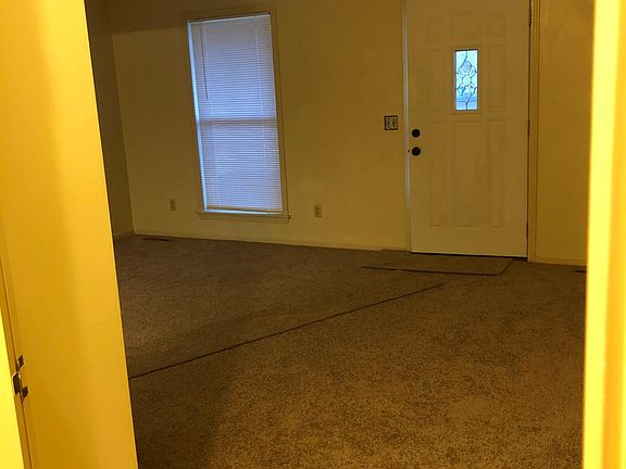 5th image of 914 Bagwell Blvd #1