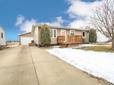 116 S Elm St, Aberdeen, SD, 57401