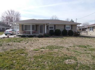 216 Rosebank Ct, Fairdale, KY 40118