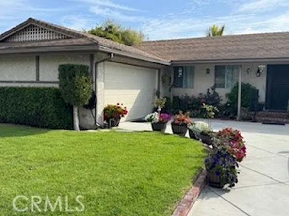15852 Tullow Ln, Huntington Beach, CA 92647
