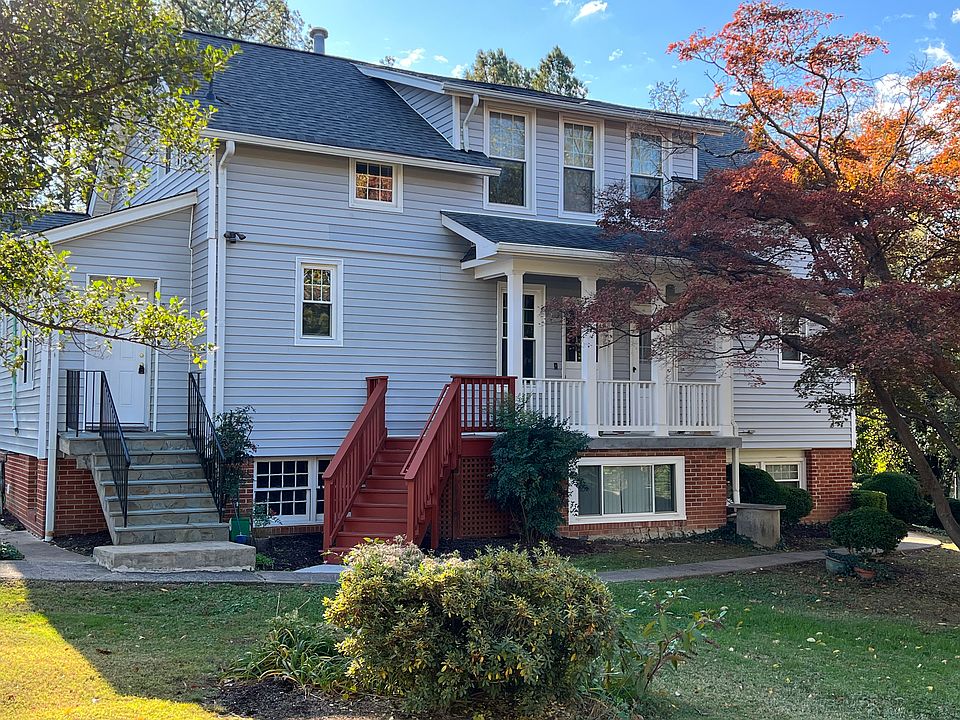 Historic Cherrydale-Five unit Apartment building