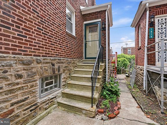 3rd image of 1814 Chelsea Rd