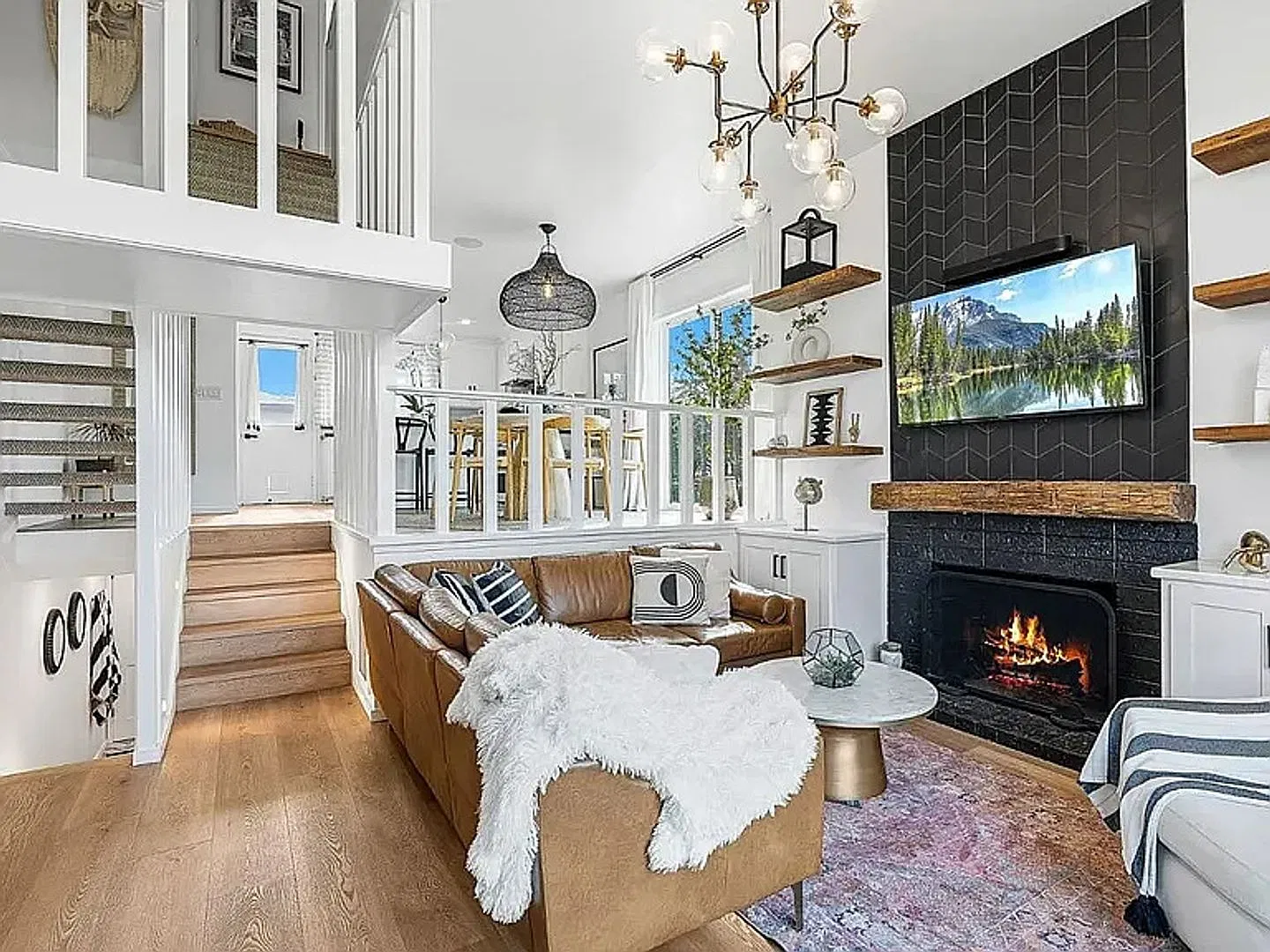 Ocean-View Monterey Townhome Near the Beach | Unfurnished — Photo 1