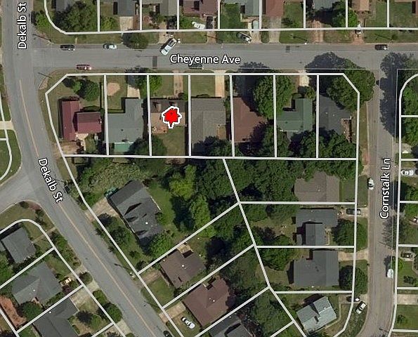 2nd image of 810 Cheyenne Ave