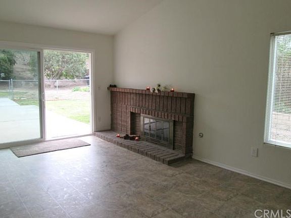 3rd image of 3417 Altura Ave