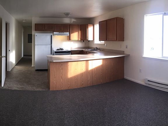 4th image of 1004 Symons St APT B