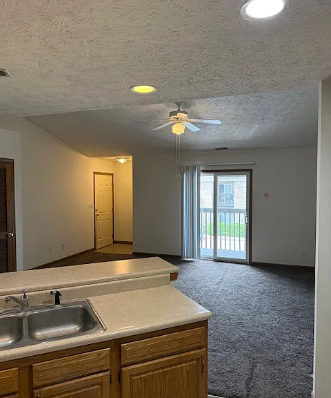 1074 Cumberland Ave #C — Photo 4